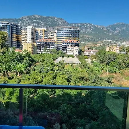 In Mahmutlar / Tuerkei Zentral Apartmán