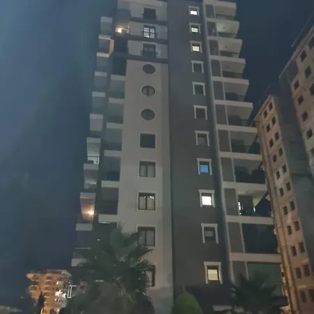 In Mahmutlar / Tuerkei Zentral Apartmán *